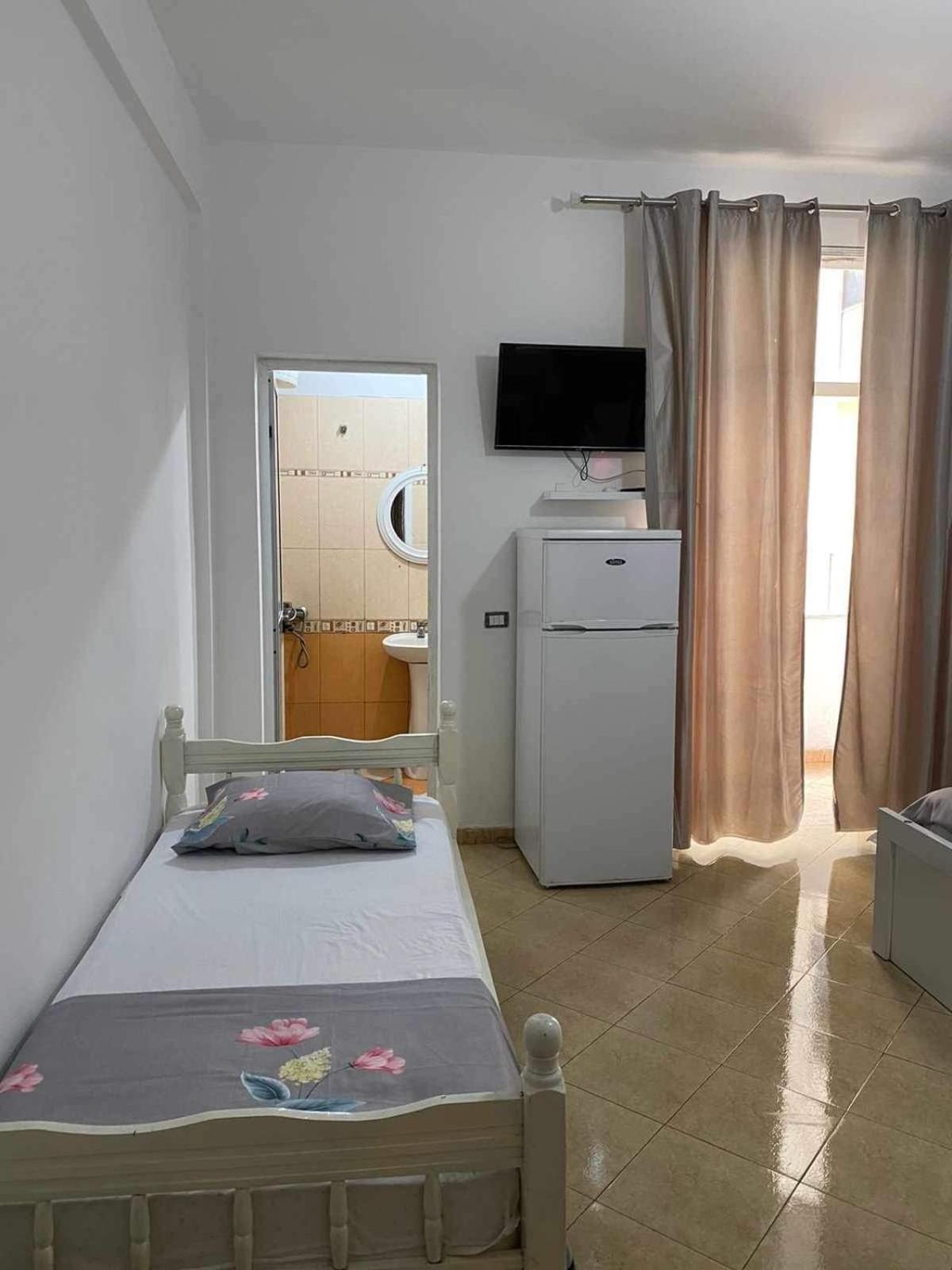 Elio'S Room Durres Exterior photo