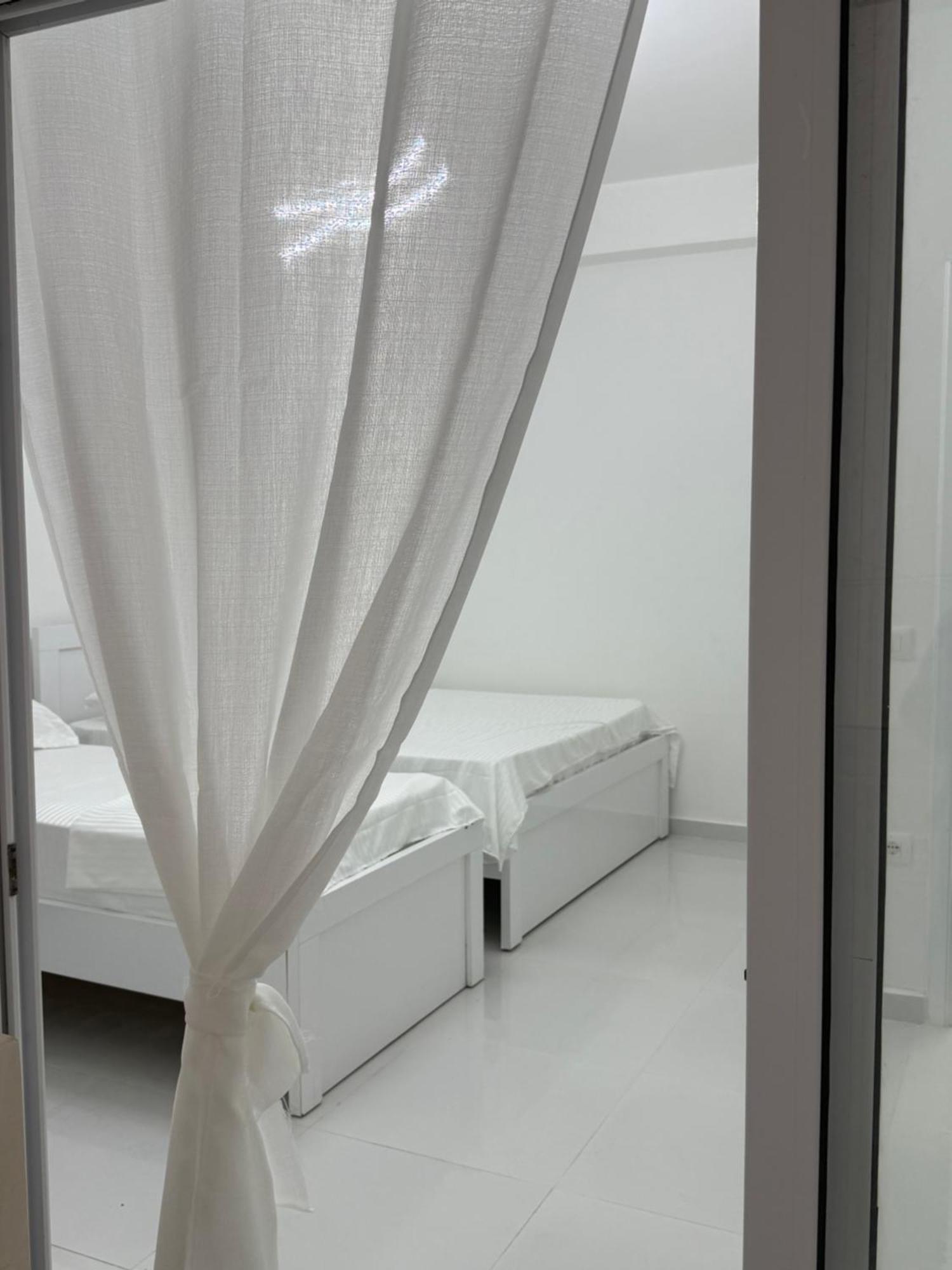 Elio'S Room Durres Exterior photo