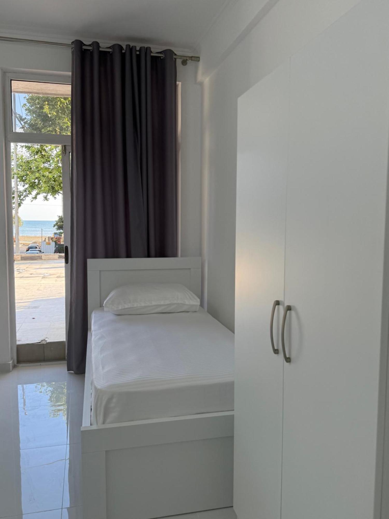 Elio'S Room Durres Exterior photo