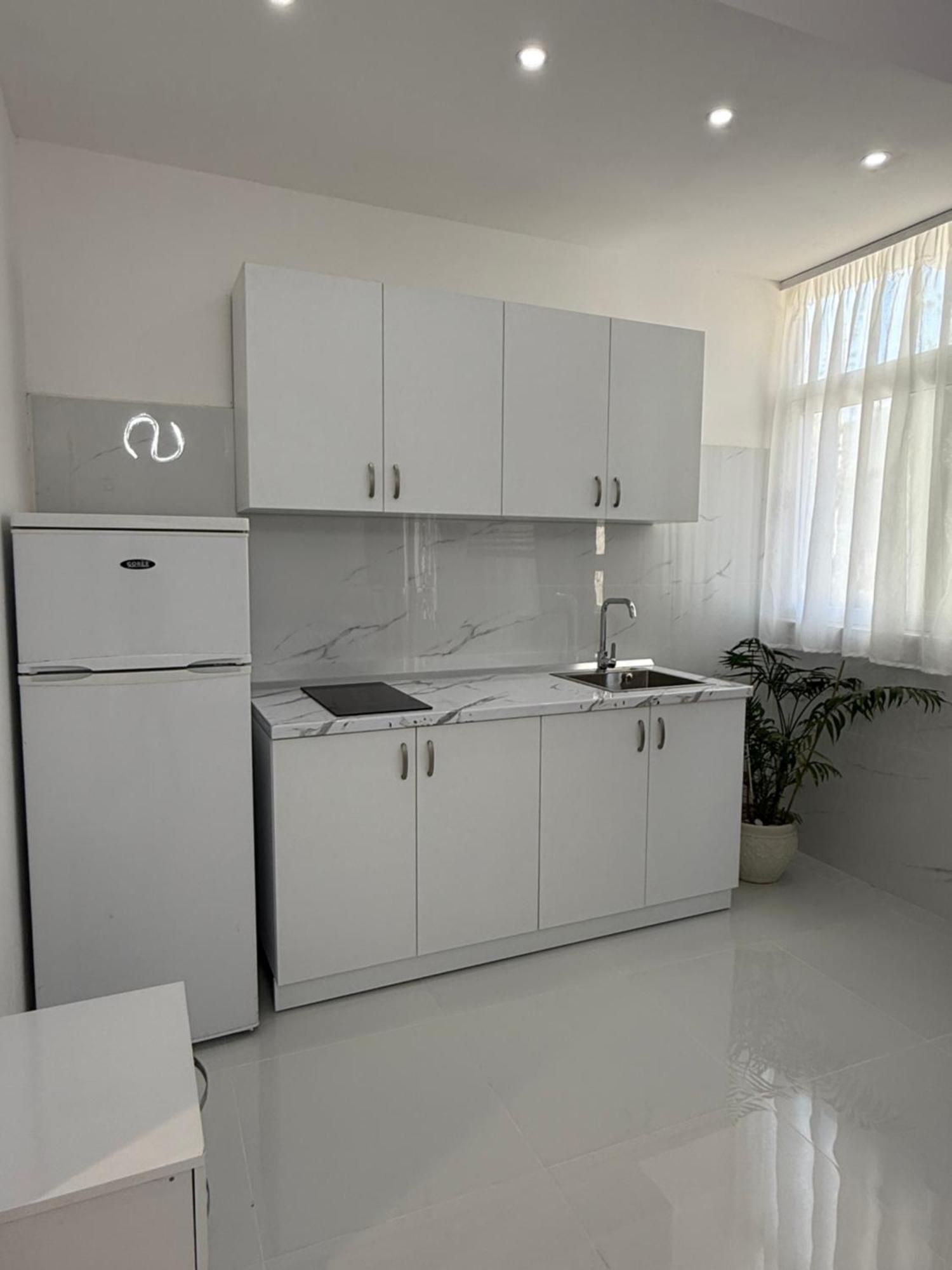 Elio'S Room Durres Exterior photo